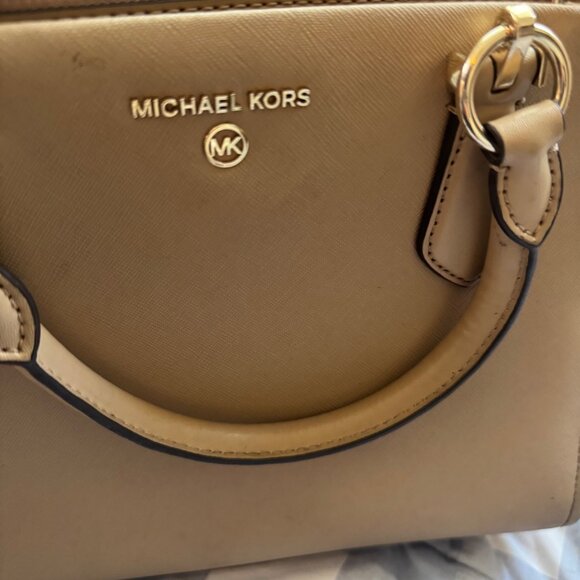 Michael Kors Beige Leather Satchel Bag With Adjustable Strap & Gold Hardware - Picture 5 of 12